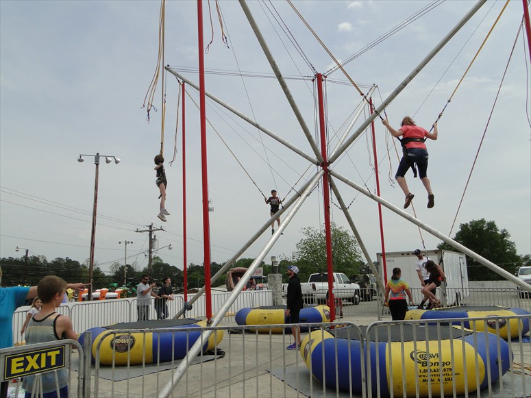 Bungee Trampoline (Flexflying) was a hit!