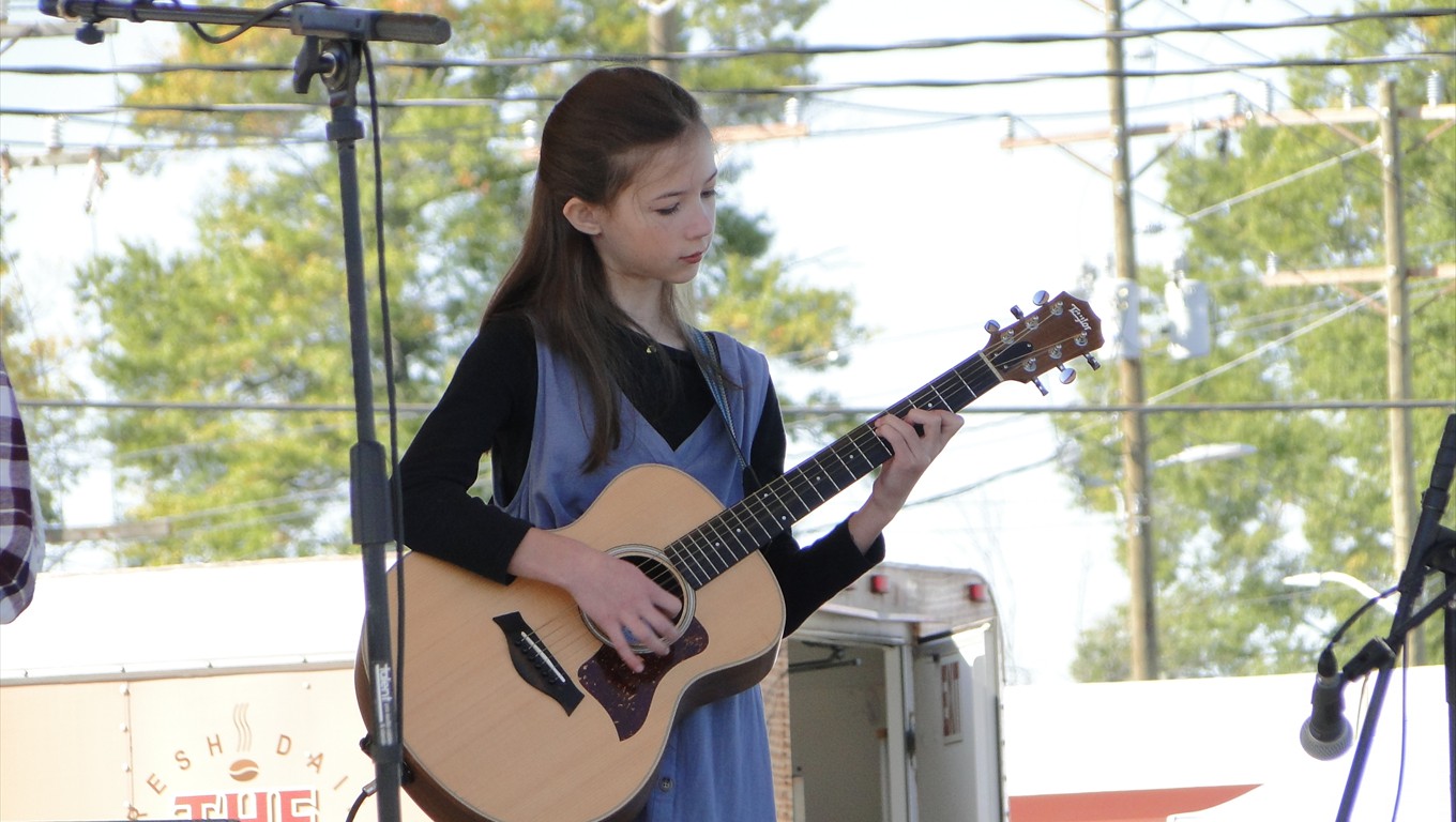 Studio 3 Fiddle Club