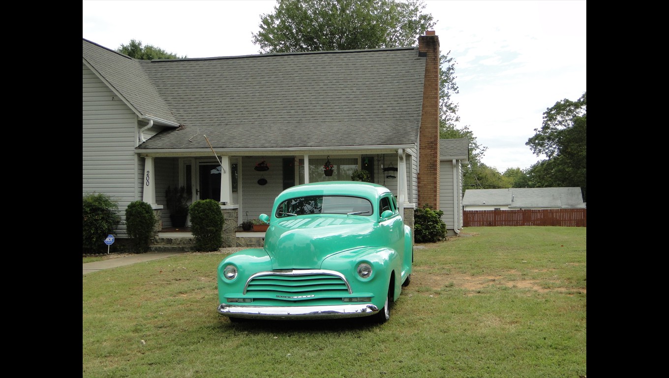 Classic Car is a beauty!