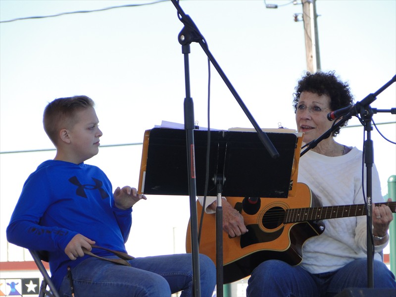 The Rotary Performance Stage - The Studio 3 Fiddlers perform!