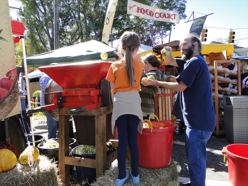 Making Apple Ciderl!